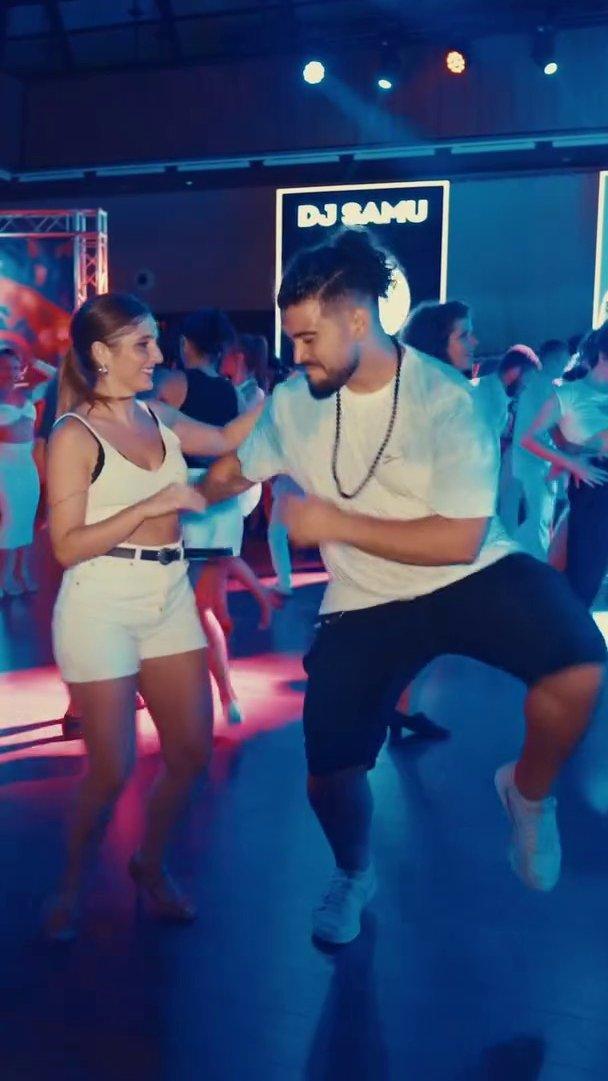 Reproductor de vídeo · data-youtube · RnCa-RmUzpM